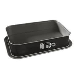 Kaiser Noblesse 13 x9 Inch Covered Cake Pan