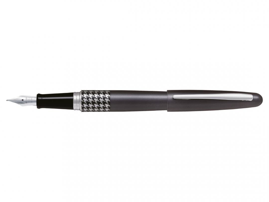 Pilot Urban Retro Pop Fountain Pen Black