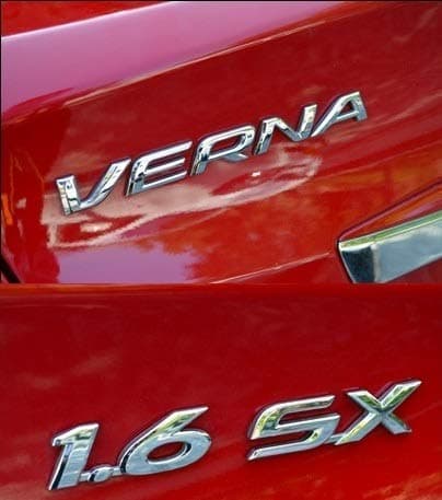 Car Emblem for Car Monogram Emblem Decals Logo for Hyundai Verna sx 1.6 Combo Logosn527