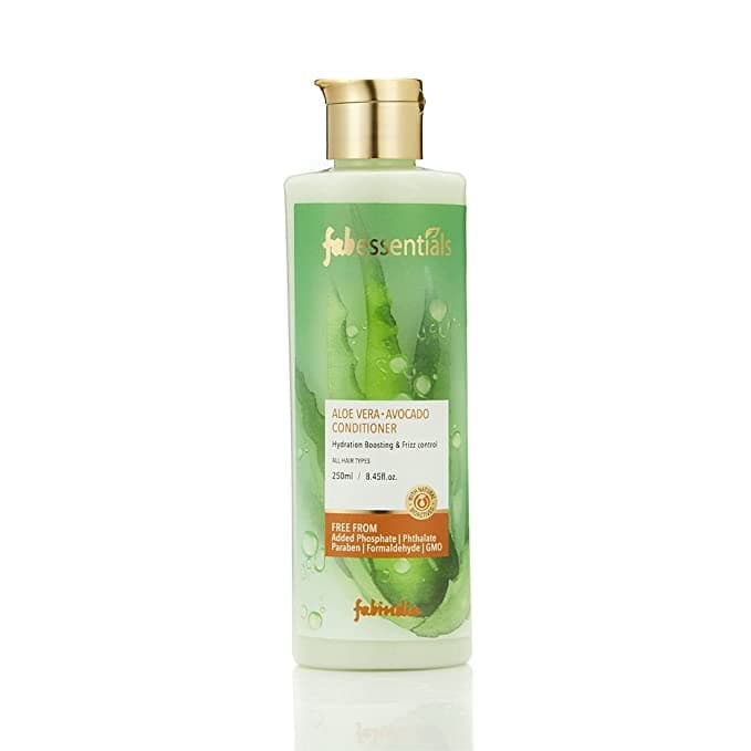 Aloe Vera Avocado Conditioner |Natural Bioactives | Hydration Boosting & Frizz Control | Replenishes Dull Lifeless Strands & Restores Hydration | Protects against Humidity - 250 ml