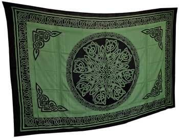 Green Celtic Knot Mandala Tapestry Wall Hanging Bedspread