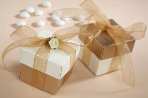 50 Luxury Gold & Ivory Square Wedding Favour Boxes And Lid New