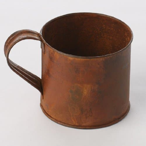 4 Primitive Rusty Old Mug Style Cups with Handle for Displaying, Crafting and Decorating