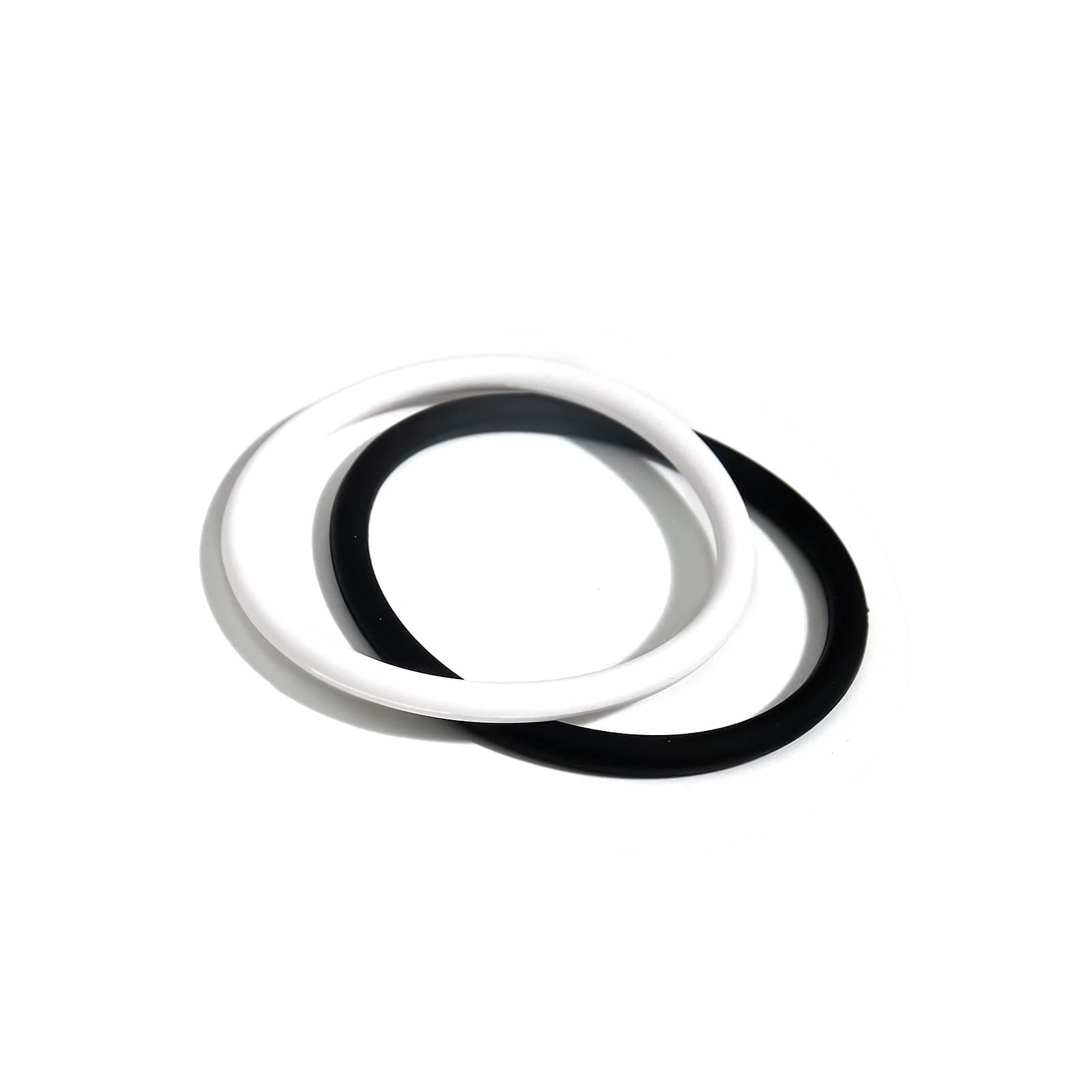 Yocoyee 2pcs Black White Simple Silicone Rubber Bracelets Band Cool Hiphop Sport Wristband Bracelet for Women and Men Jewelry