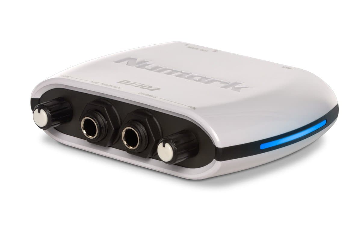 Numark DJ IO 2 | Low Latency USB Audio Interface Specifically Designed for DJ’s, Featuring Studio-Grade 24-bit/44.1 Audio Quality, Headphone Output, Microphone Input and RCA Master Outputs