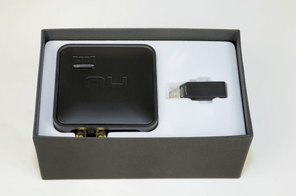 Nuforce AIR-DAC-UWIRELESS Wireless Audio DAC System with Receiver and Transmitter (Black)