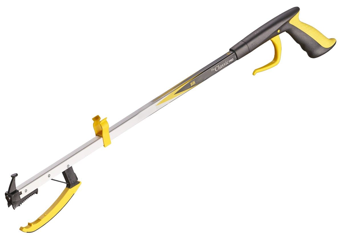 The Helping Hand Company Classic Pro Reacher Grabber 32 inch / 82cm. Long handled grabber stick for elderly, disabled, or anyone struggling when bending and reaching. Eligible for VAT relief in UK.