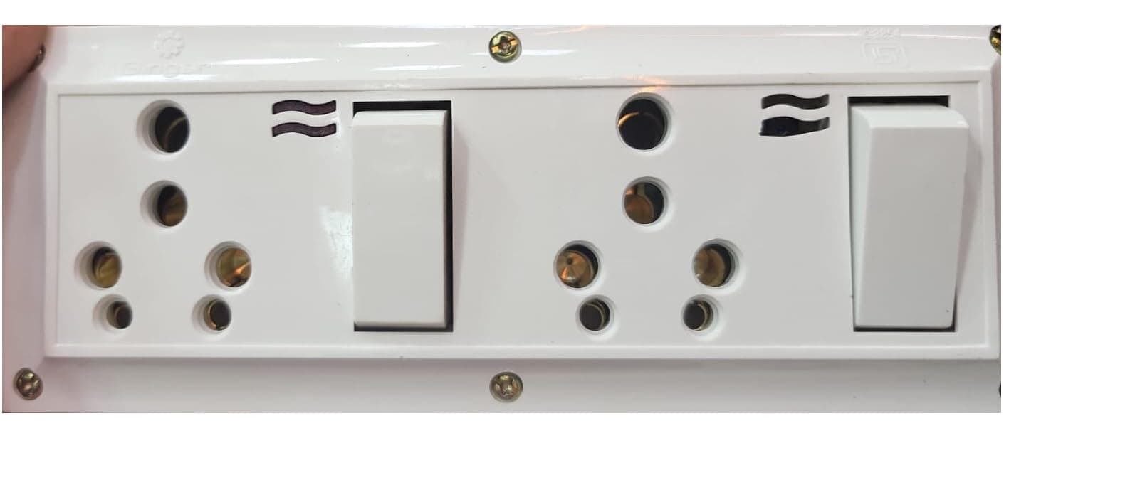 Dual Socket Switch Board Camera FOr Indoor Outdoor Use WIth Audio Video Recording 1080P Video Quality Ideal FOr Home Offices..