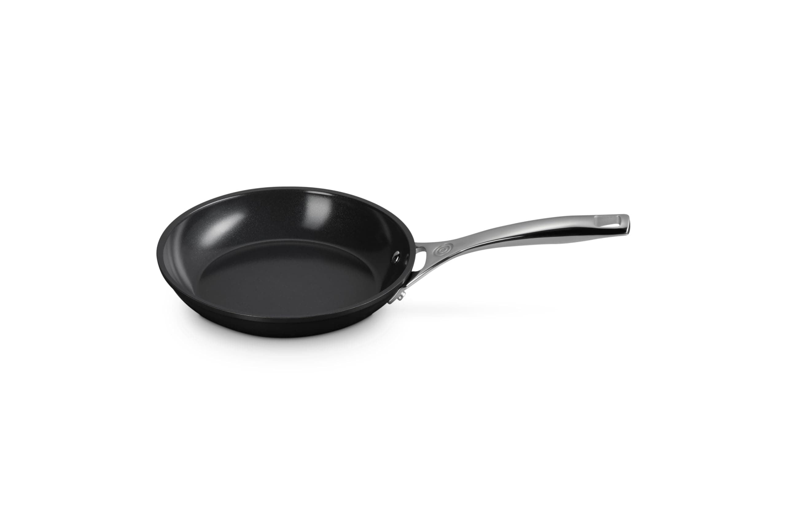 Le Creuset Essential Nonstick Ceramic Shallow Pan 8-Inch