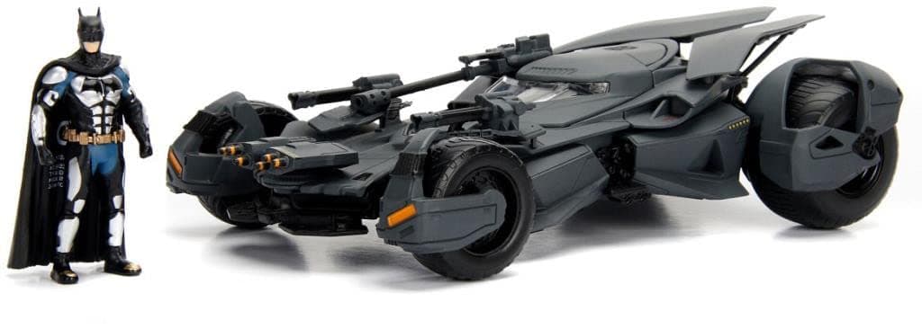 Jada JA99232 Justice League 1:24 Batmobile w/Batman Figure, Black, Echelle 1/24