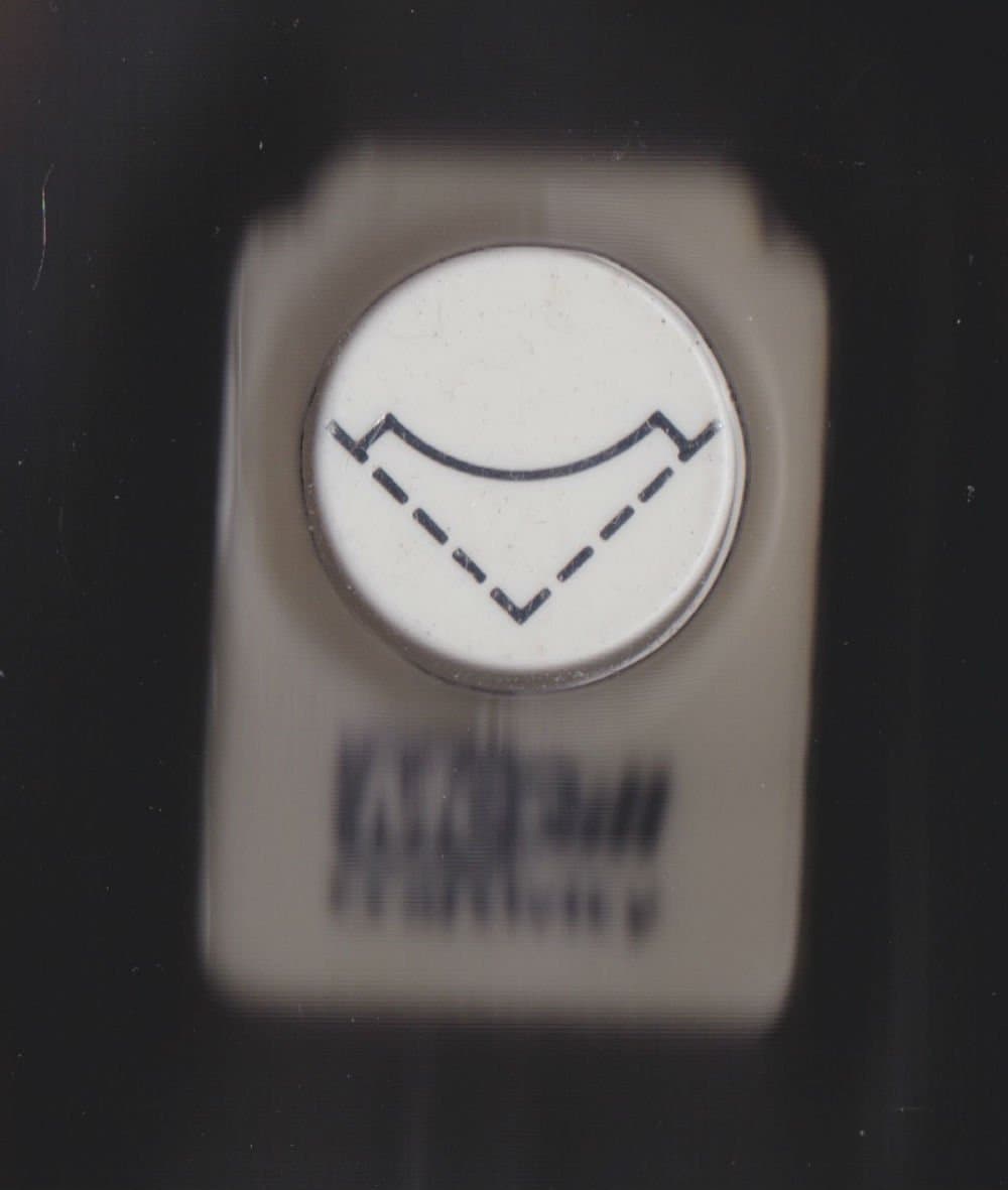 McGill Corner Lacing Punch F83200 Round Card & Photograph Inverted Edges