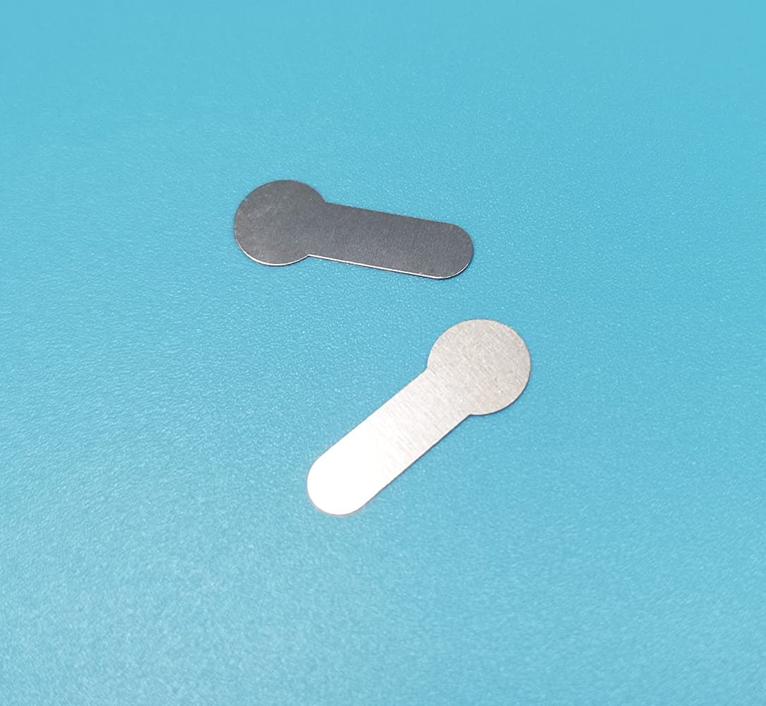 Yobayline Nickel Strip 100pcs (20x8x0.1MM) for Spot Welding & Battery Packs (18650, Lithium Polymer, Nickel Cadmium)