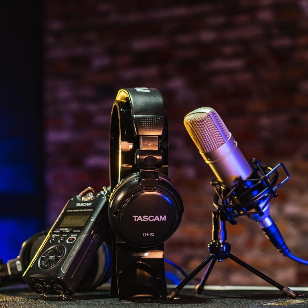 Tascam TH-02 – Stereo headphones