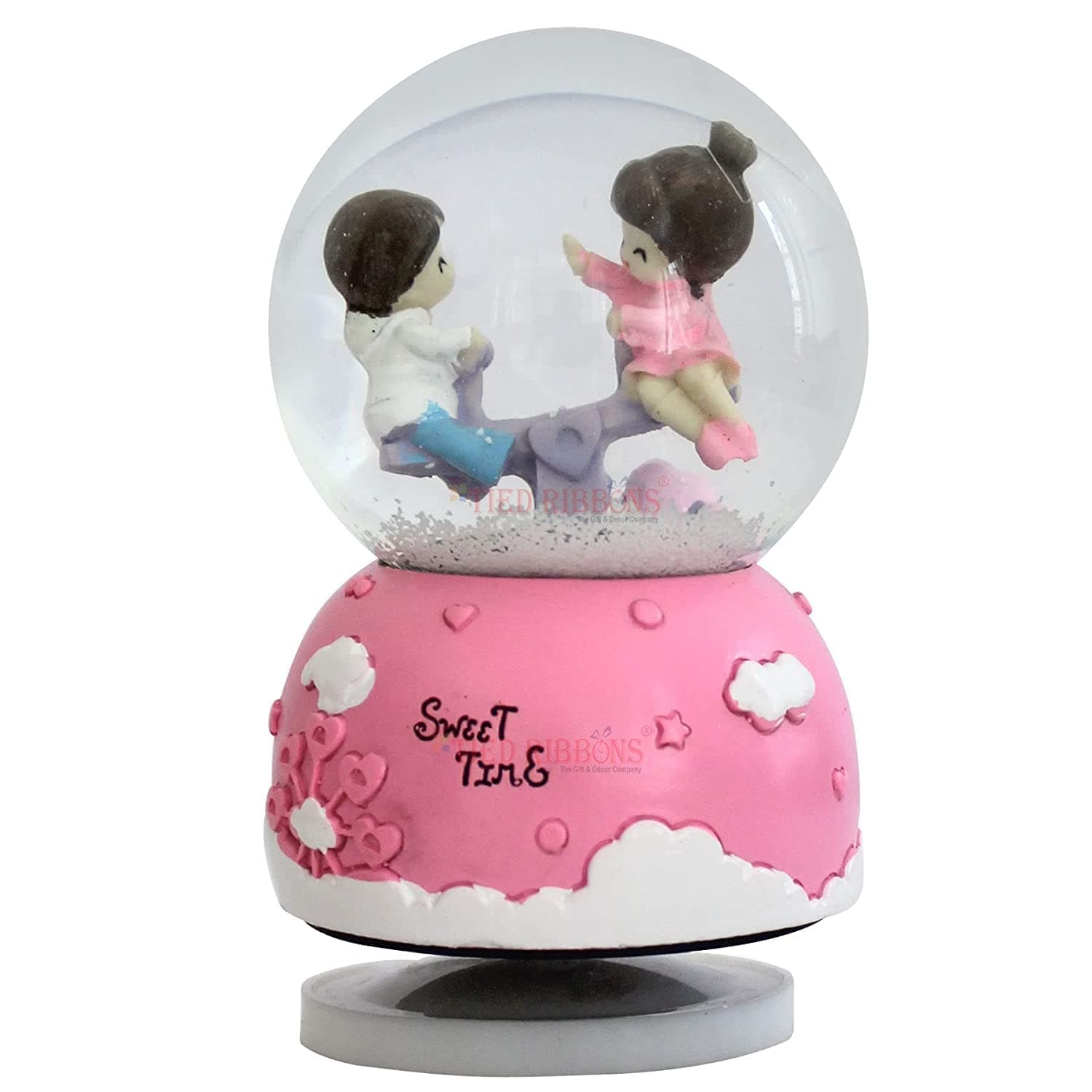 VANDY LIFESTYLENew Romantic Love Couple Snow Globe with Musical Rotating Showpiece Statue for Home Decor Living Room Bedroom (14 cm x 9 cm)