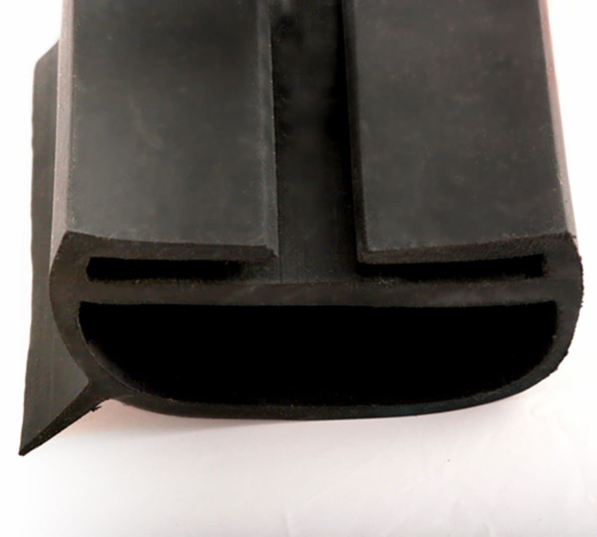 MJ ROLLER SHUTTER DOOR SEAL 4 METRE