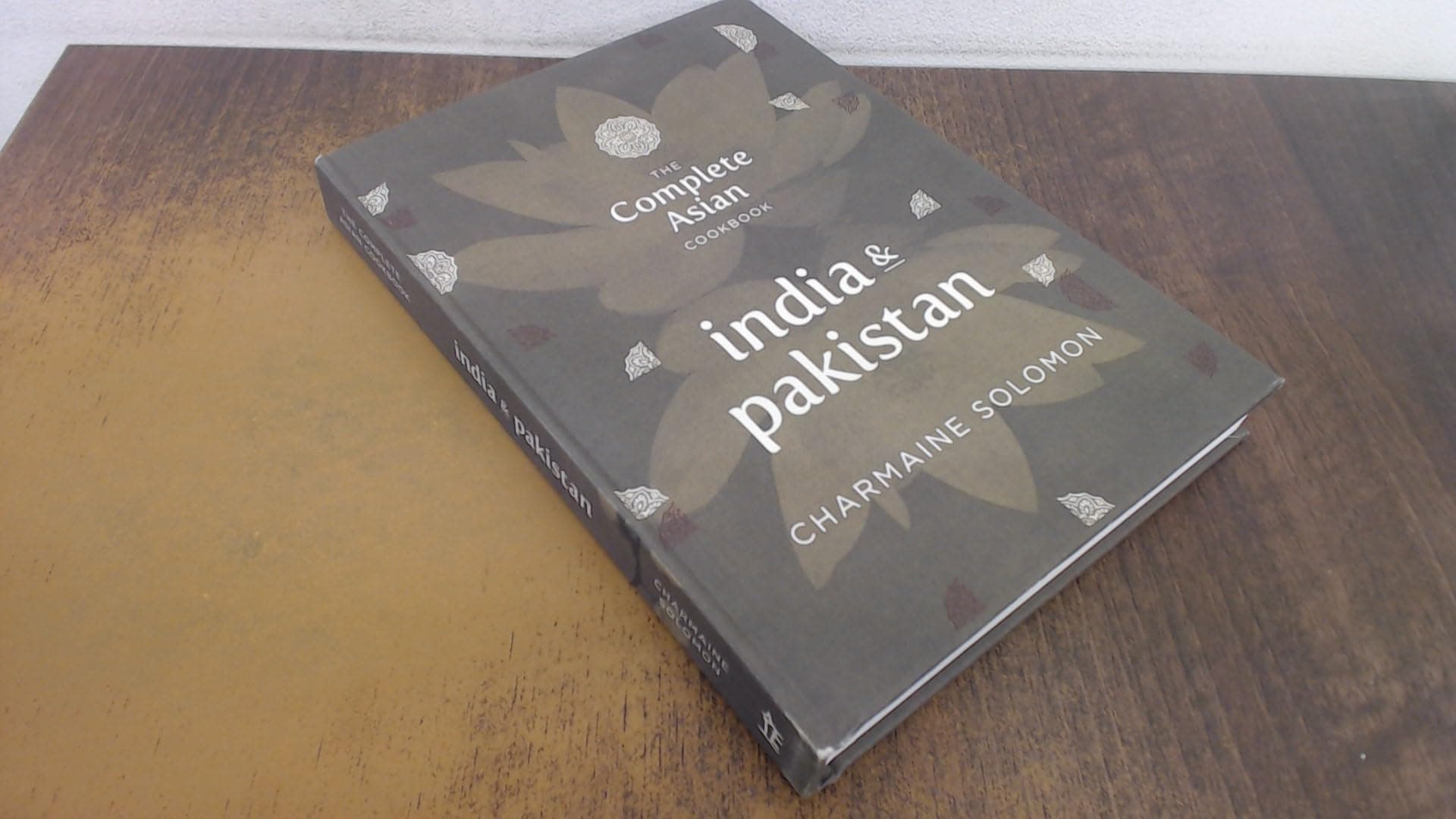 The Complete Asian Cookbook Series: China Hardcover – 1 Feb. 2014