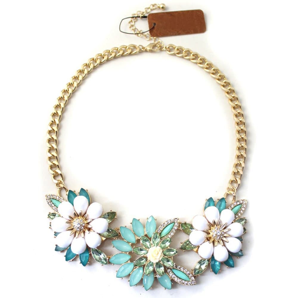 Heyjewels Colorful Beautiful Lucite Crystal Flowers Necklace Statement Bib Bloom Necklace Mint Green