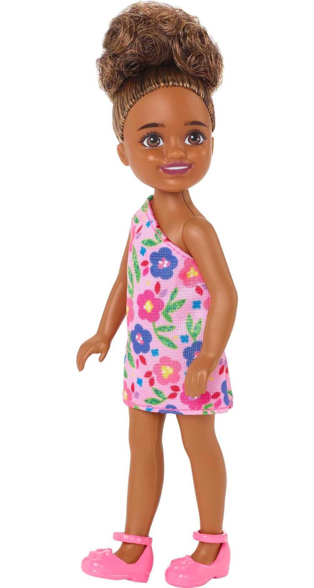 Barbie Chelsea Doll (Brunette Curly Hair) Wearing One-Shoulder Flower-Print Dress and Pink Shoes, Toy for Kids Ages 3 Years Old & Up
