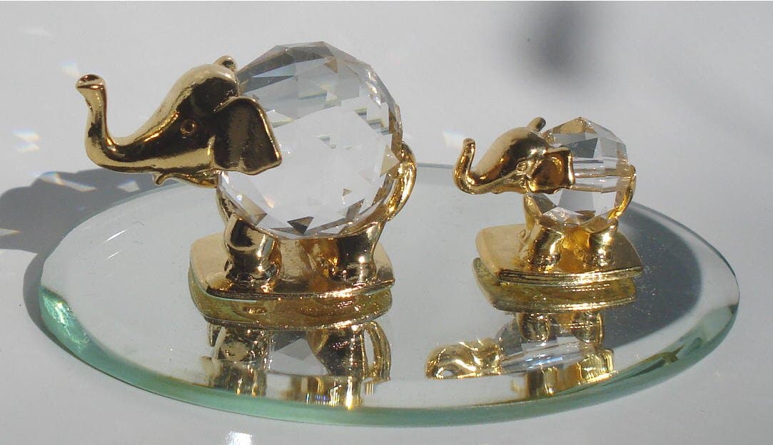 Crystal Elephant Family Made with Crystal - Elephant Figurine