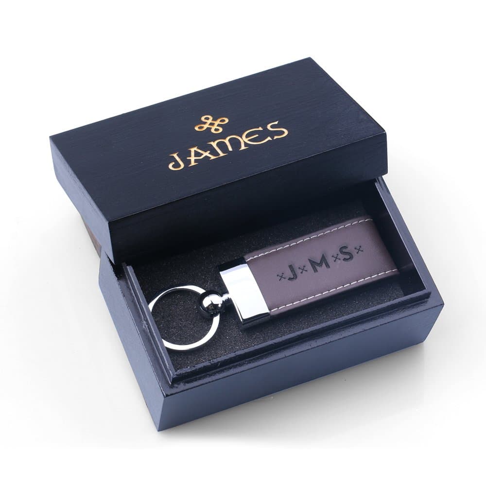 New Town Creative Full Grain Leather Key Chain in Black, Brown or Tan - Personalised Gift with Free Custom Engraving