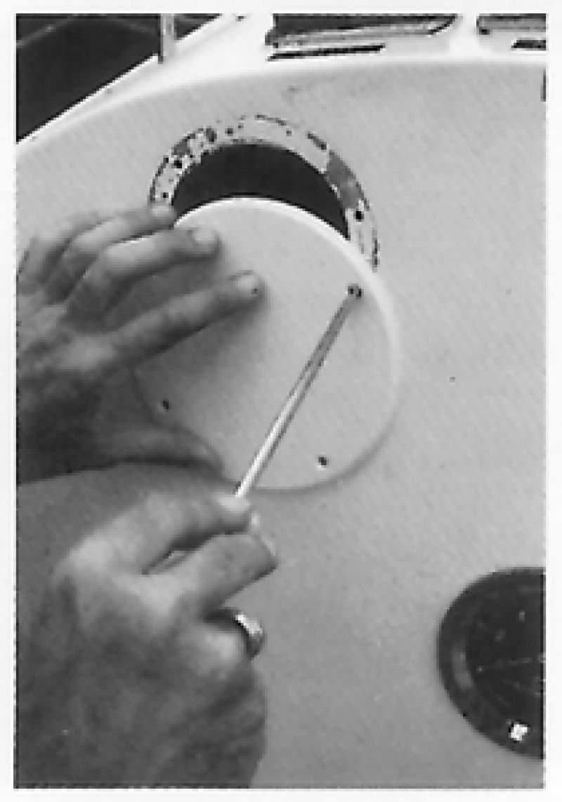 PLASTIC COVER PLATE White 3.5"