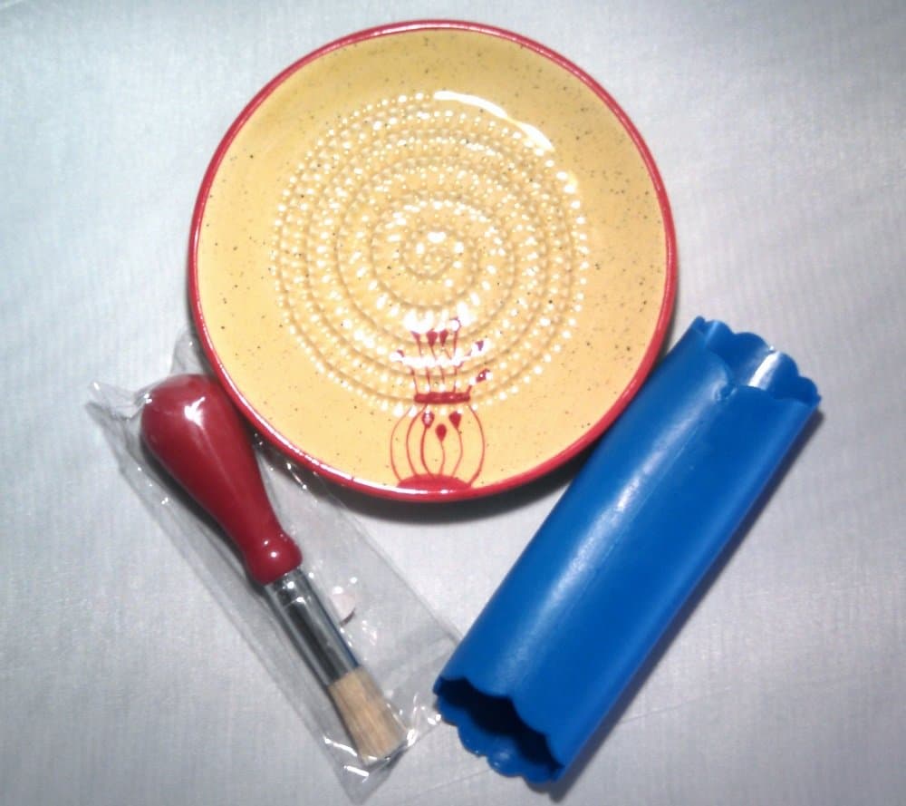 The Kitchen Grater (Colors May Vary)