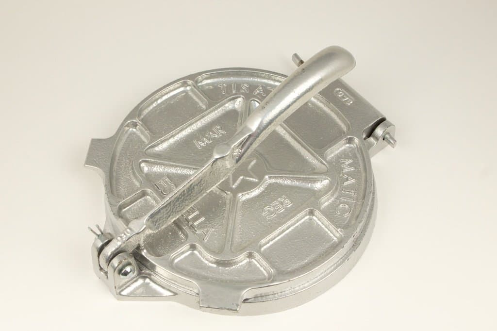 Metal Tortilla Press Estrella 7.5 Inches