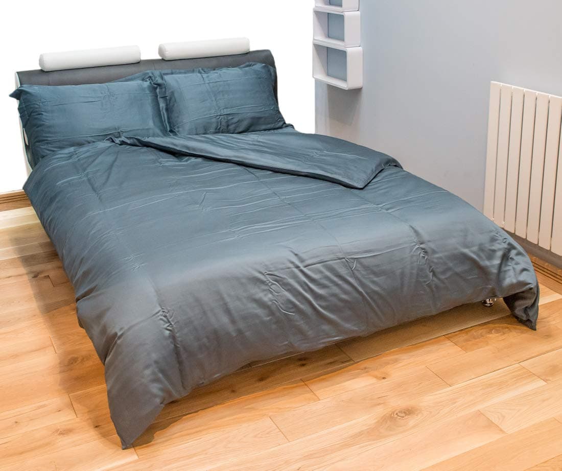 Green Bear Luxurious Super soft Bamboo SUPER KING Bed Linen FLAT SHEET - 100% Naturally Hypoallergenic and Antibacterial - 1000 thread count Cotton equivalent - Teal