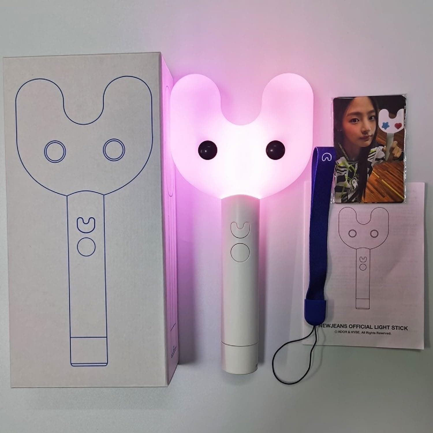 NEWJEANS Lightstick Official Light Stick,New Jeans Glow Stick for Concert with Photocards, White