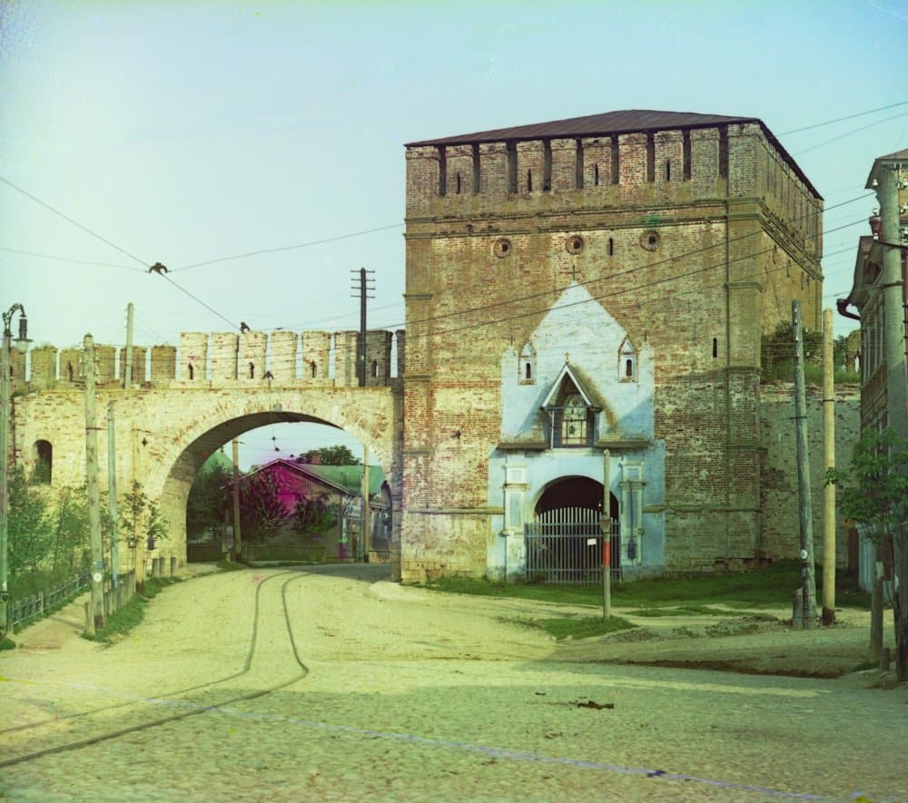 Russia Smolensk 1912 Nnikolsky Gate In Smolensk Russia Photograph By Sergey Prokudin-Gorsky 1912 Poster Print by (18 x 24)