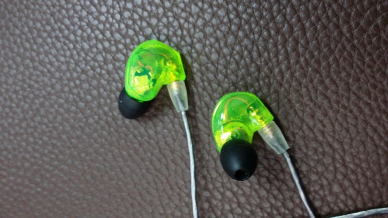 Vsonic VSD3S Illuminating Green Limited Special Edition (non-detachable cables)