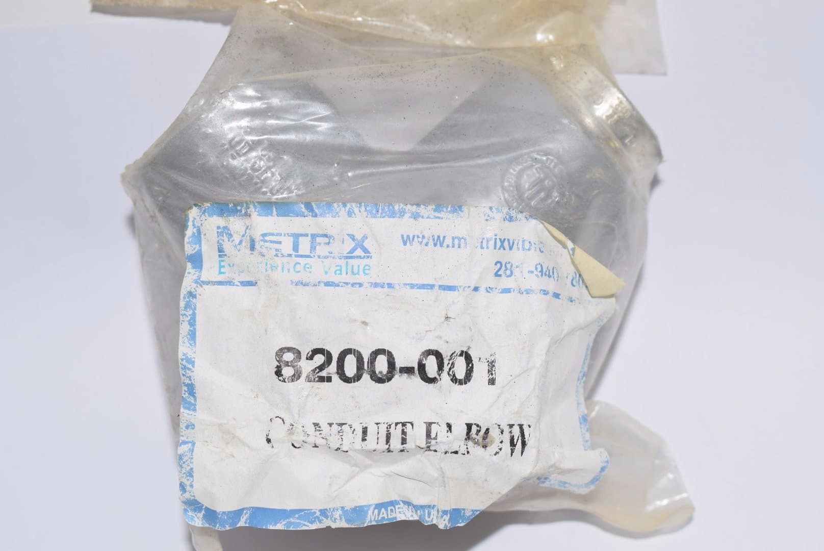 8200-001 IP4X capped elbow, 1'' NPT inlet, 3/4'' NPT outlet