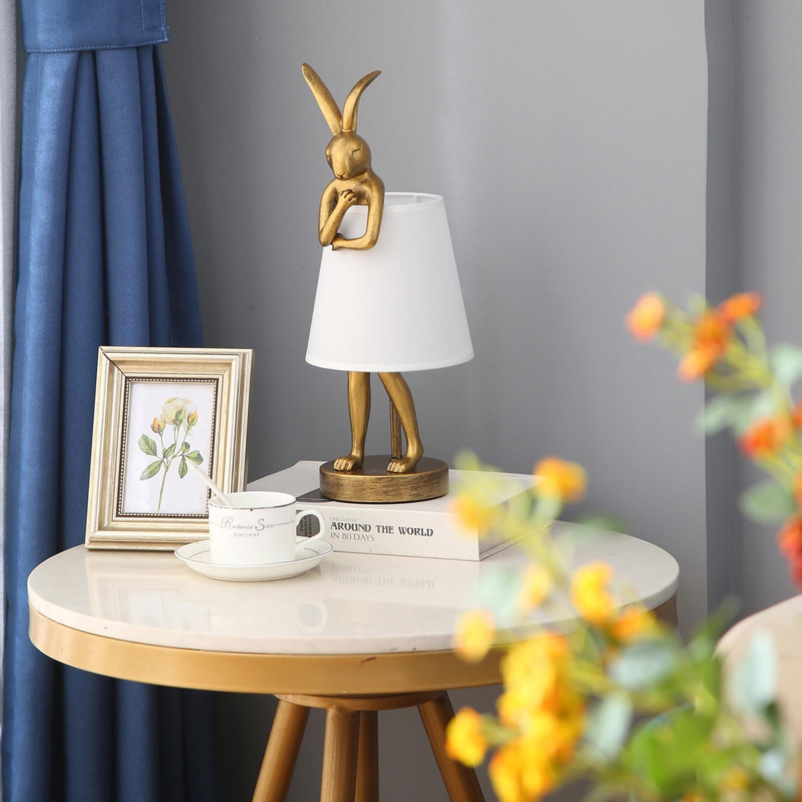 Bunny Table Lamp, Resin Animal Rabbit Lamp, LED Bunny Decor Lamp with Fabric Shade, Vintage-Style Component,Suitable for Office Study and Bedside (White H15.7)