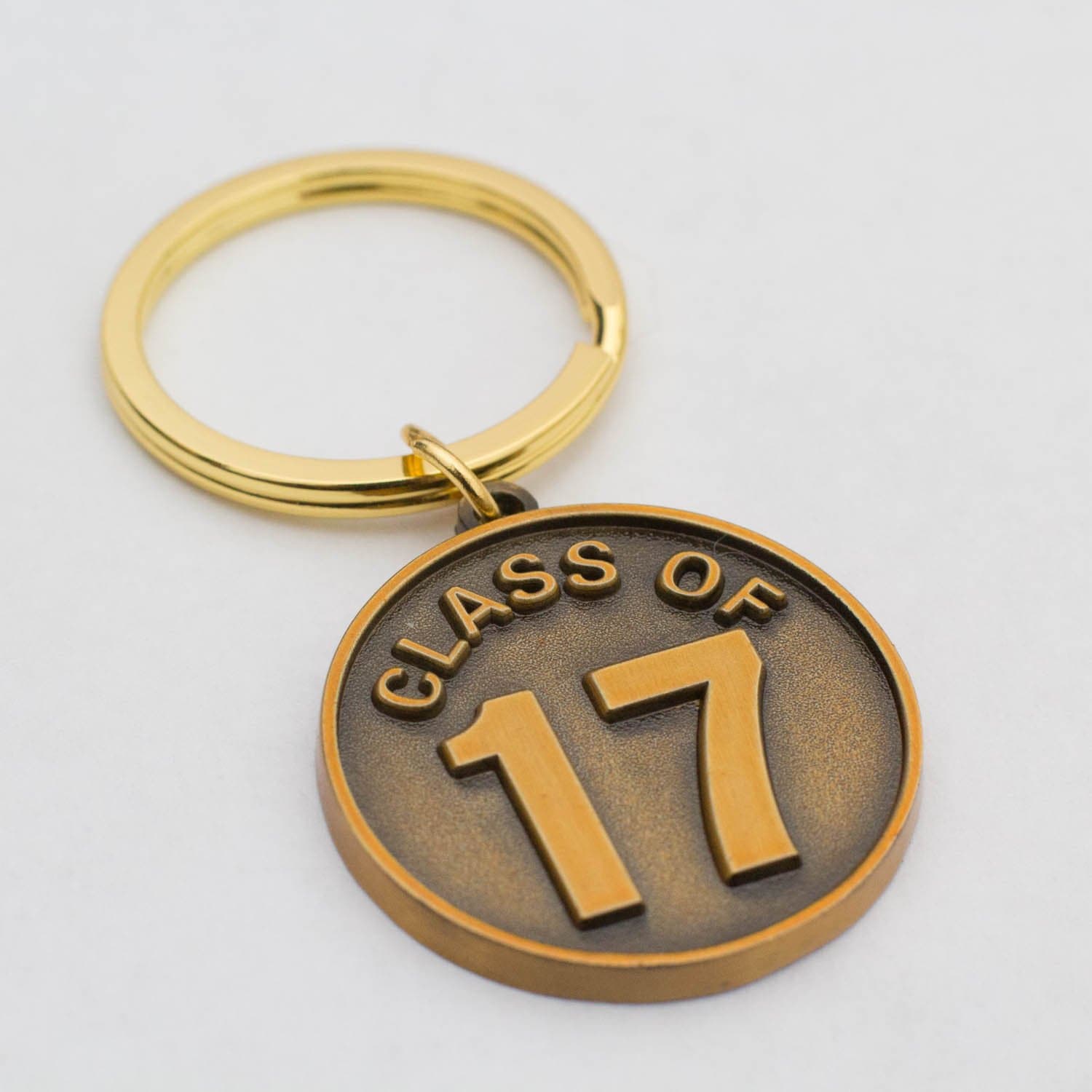 Class of 17 Graduation Gift - Keychain Medallion - for Seniors in Class of 2017