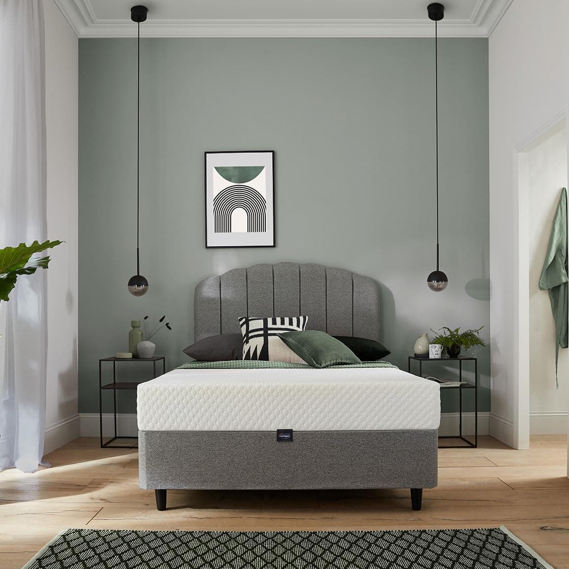 Silentnight 7 Zone Memory Foam Rolled Mattress | Made in the UK | |Medium Firm |Double, White