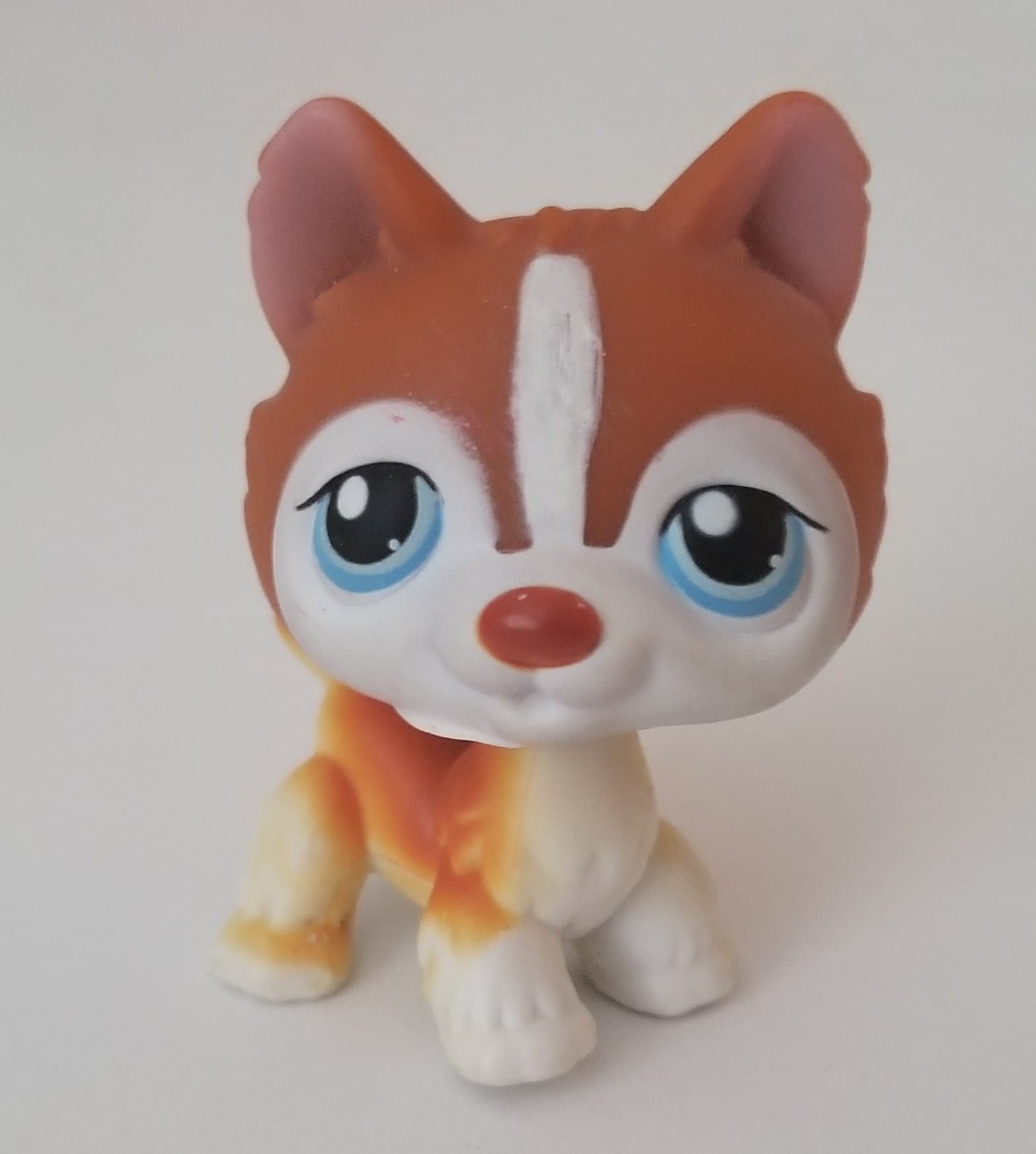 Husky #341 (Standing, White, Red Accents) Littlest Pet Shop (Retired) Collector Toy - LPS Collectible Replacement Single Figure - Loose (OOP Out of Package & Print)