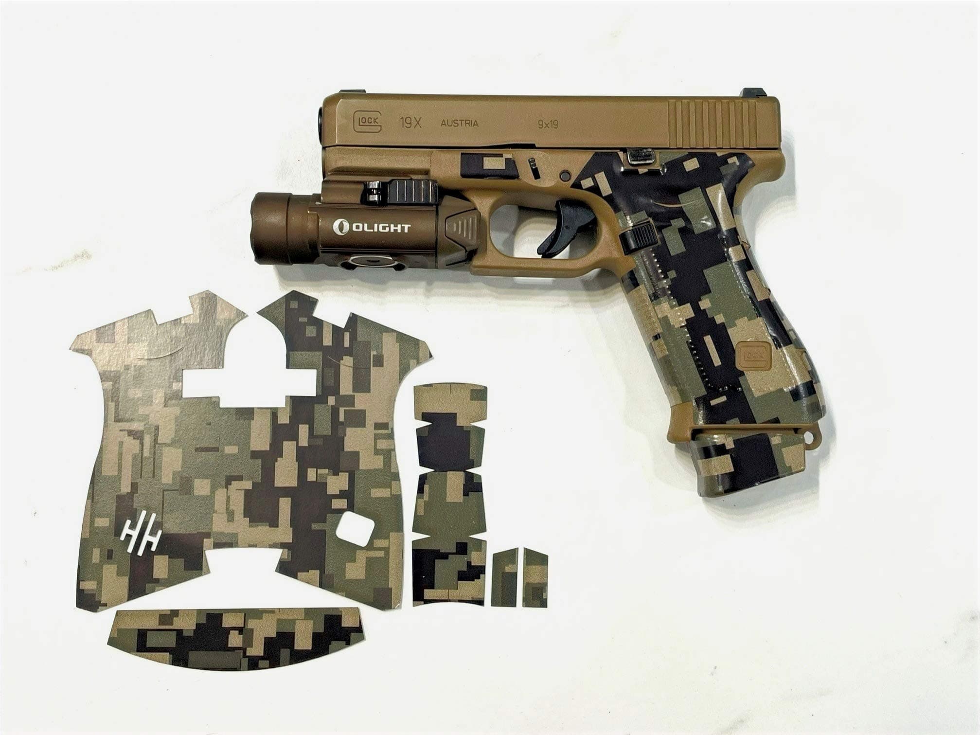 Desert Green Digital Camouflage Vinyl Gun Grip Wrap for Glock 19x