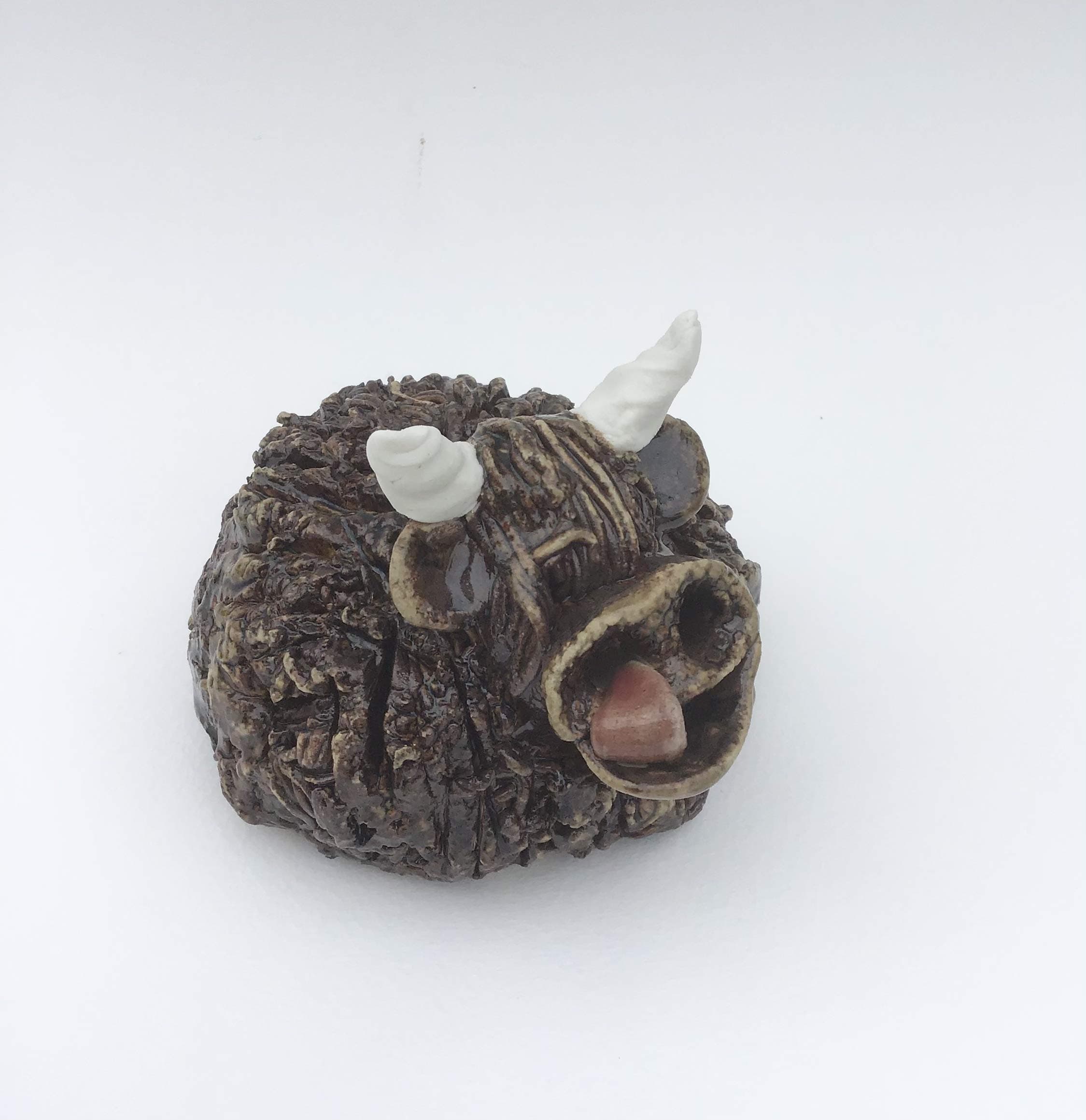 HIGHLAND COW figurine. Handmade ceramic hairy cow ornament. Highland Coo