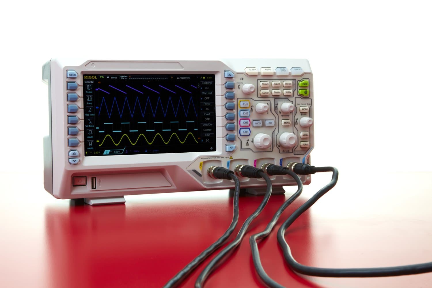 Rigol DS1074Z-S 70 MHz + 25 MHz Digital Oscilloscope with 2ch Signal Source