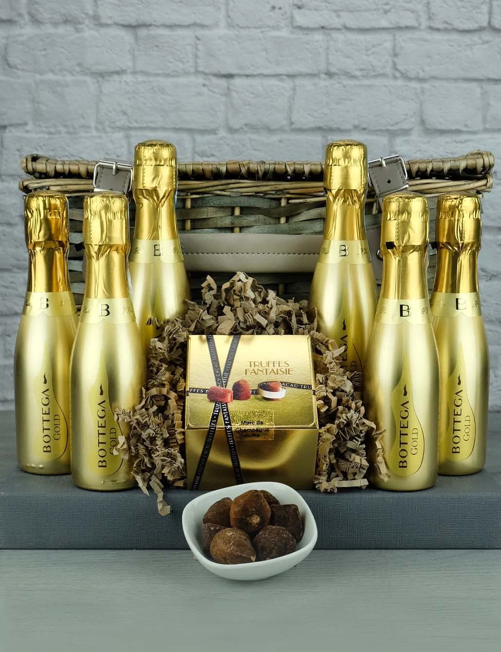 Golden Girls Night In Prosecco Gift Hamper
