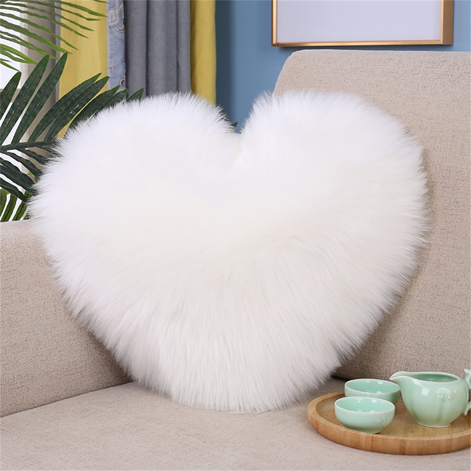 Cuddly Heart Cushion Super Soft 3D Heart Shape Fluffy Filled Cushion Cosy Warm Cuddly Heart 3D Cushion Pillow Home Decoration Gift for Living Room Bedroom Dining Room Office Sofa Cars Chairs White