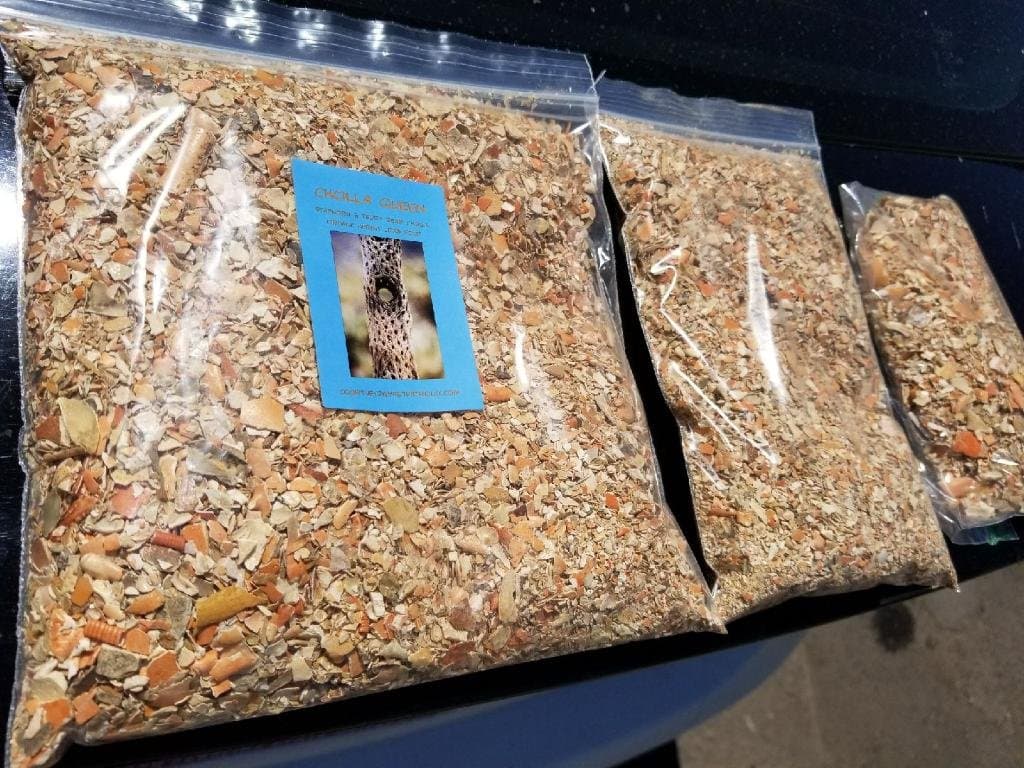 Dungeness Crab Exoskeleton-All Natural & Organic Hermit Crab Food Treat-Chitin, Calcium, Color Boost, Healing Food-4 oz (1/4 lb), 8 oz (1/2 lb), 16 oz (1 Pound) Sizes (16 oz (1 lb))