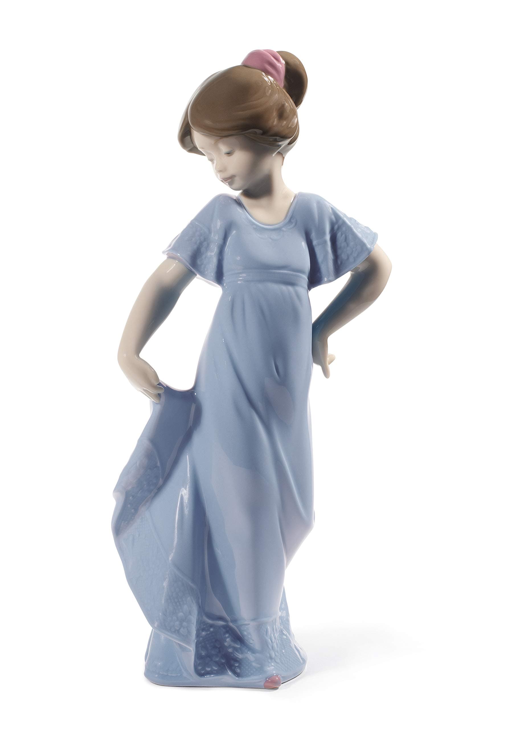 NAO How Pretty! Special Edition. Decorative Gloss Porcelain Figure. Ornamental Figurine of a Girl in a Pastel Nightgown for Home Decoration