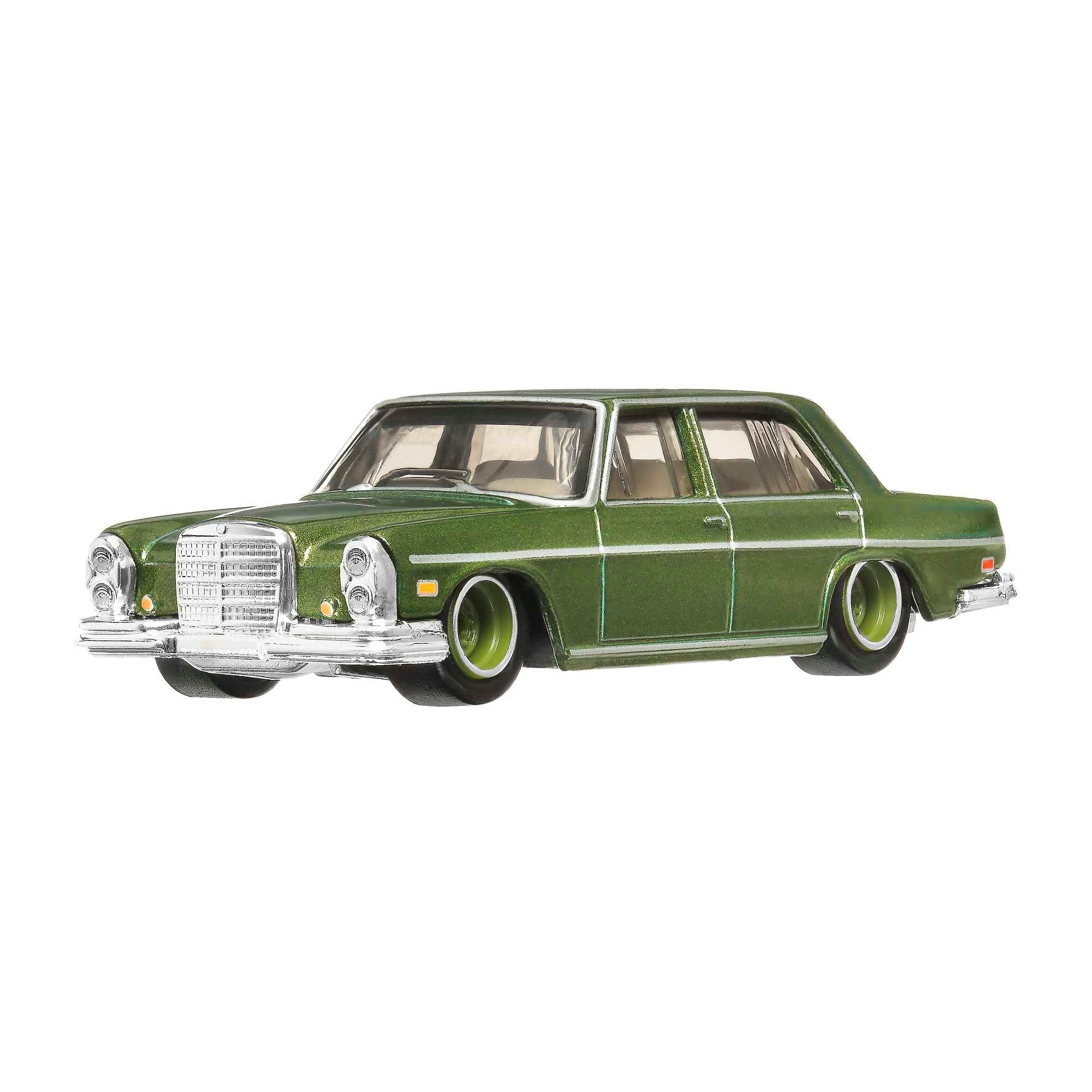 Hot Wheels Car Culture Out Strasse - '72 Mercedes-Benz 280 SEL 4.5 [3 Years Old and Up] HCK18 Green