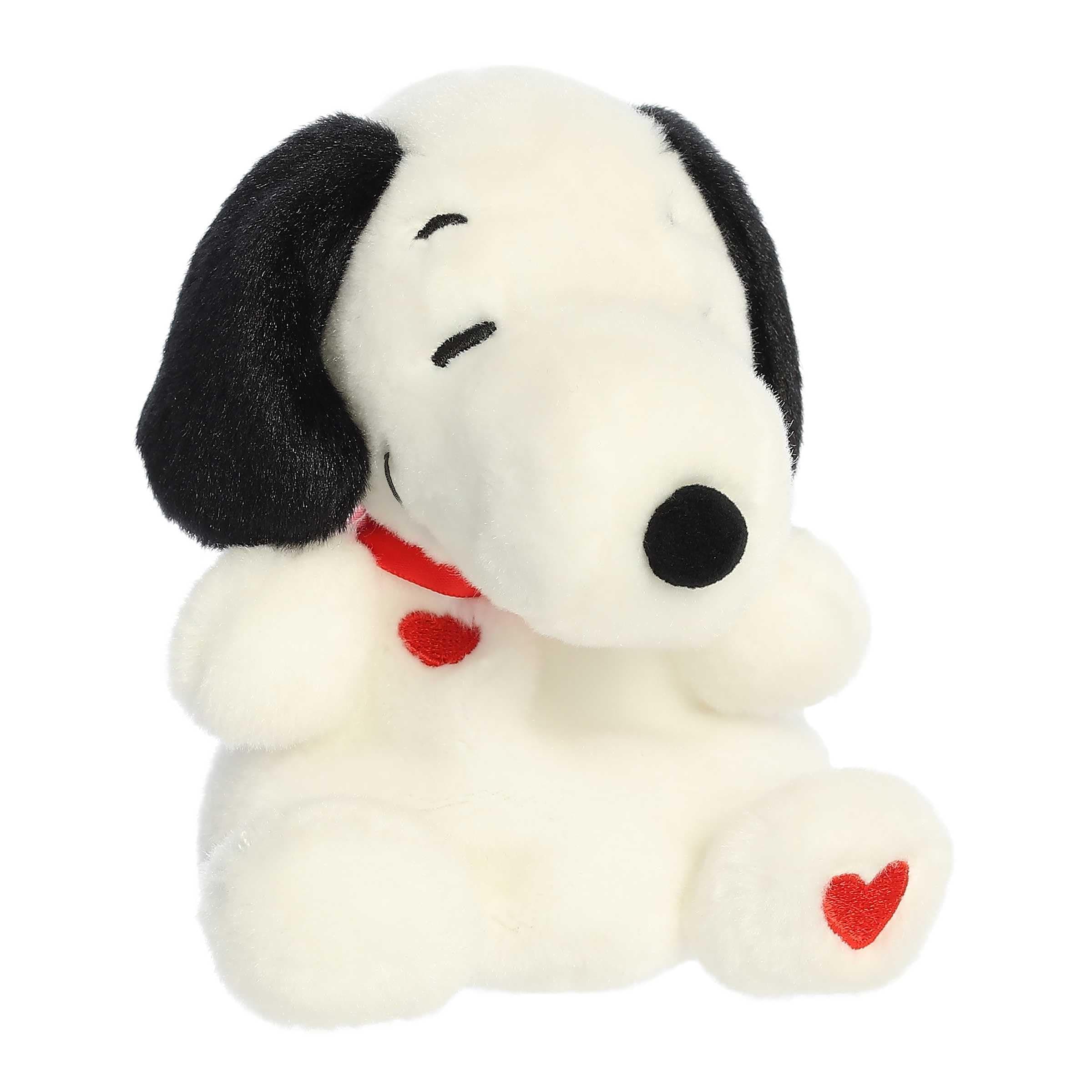 Aurora® Adorable Peanuts® Palm Pals™ Snoopy Hearts Stuffed Animal - Officially Licensed Toys for All Snoopy Fans - Nostalgic Gift for Adults and Birthday Celebrations - White 5 Inches