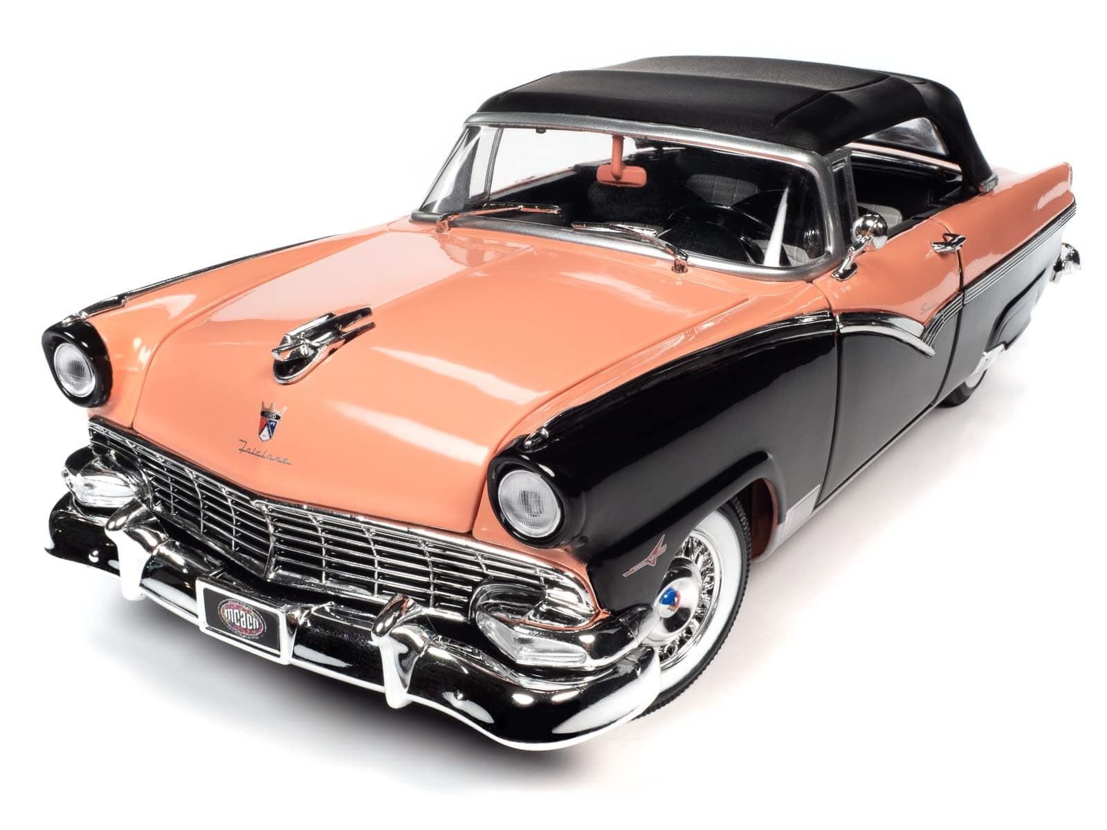 American Muscle 1956 Ford Fairlane Sunliner (MCACN) 1:18 Scale Diecast Model Kit