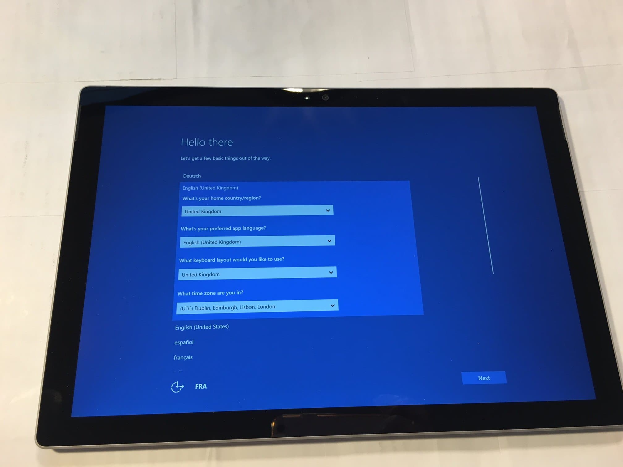 Microsoft 7G5-00016 Surface 3 10.8" - Intel Atom 1.6GHz, 2GB RAM, 64GB SSD