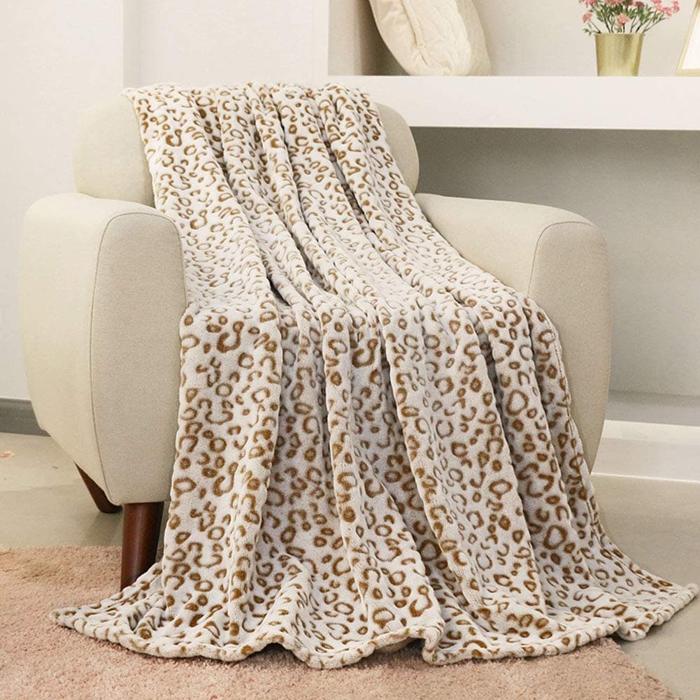 FY FIBER HOUSE Flannel Fleece Throw Blanket, Lightweight Cozy Plush Microfiber Bedspreads for Adults,230x230cm,Brown Leopard