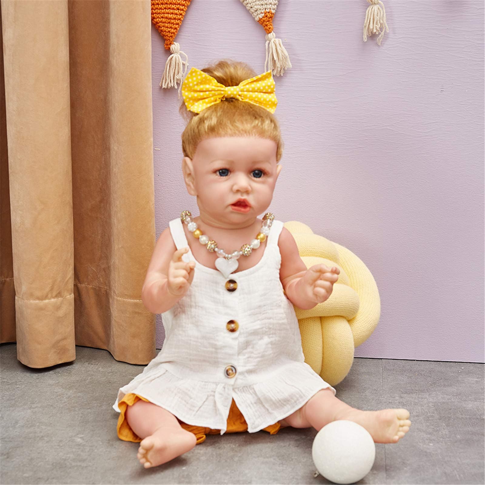 The Reborn Baby Doll Soft Silicone Cloth Realistic Body Shape Is Suitable for Children. The Best Companion Gift