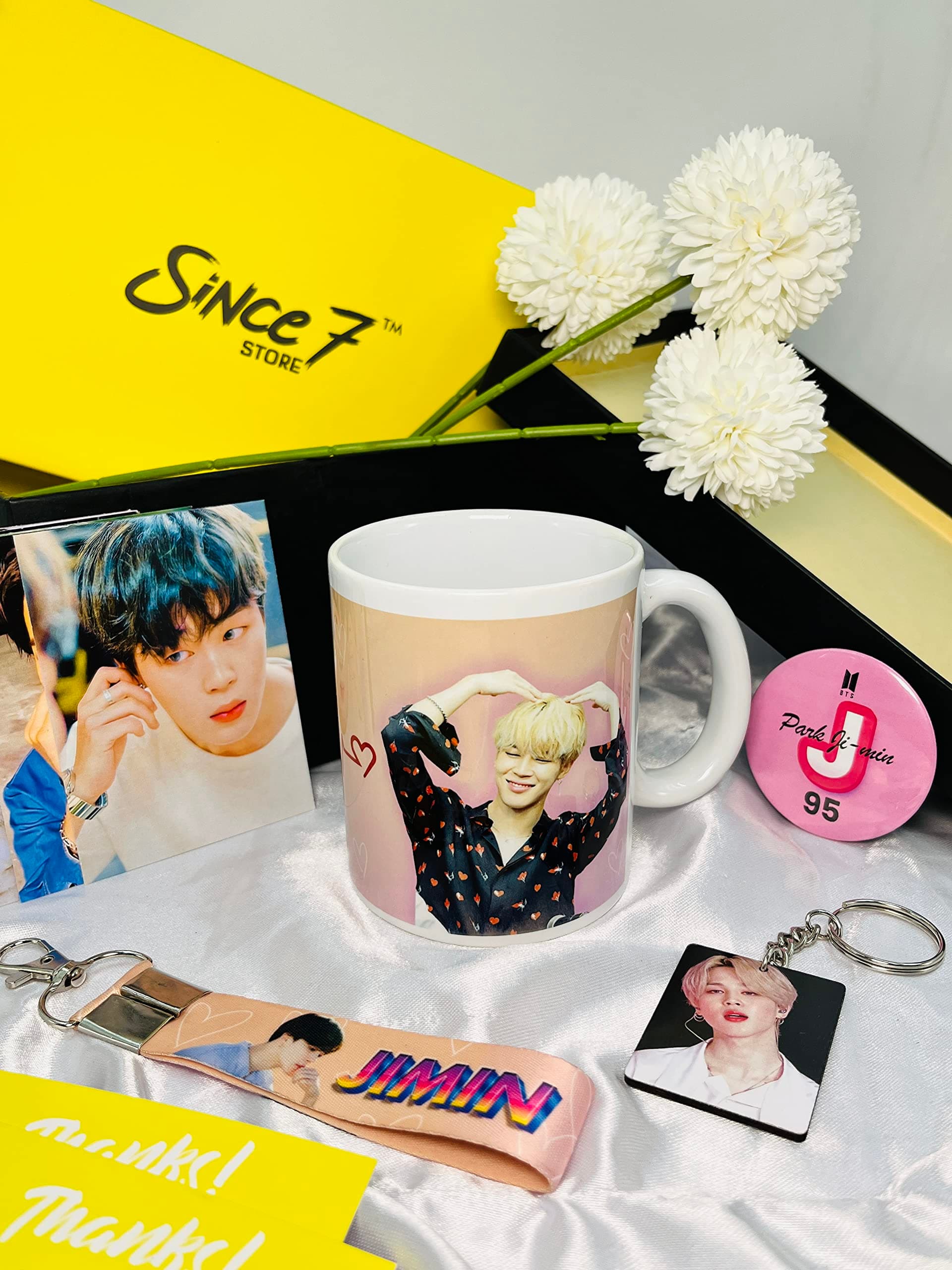 SINCE 7 STORE Gift box for Fans, INCLUDES 5 products: Pack of 18 Lomocards, 1 Mug, 1 Keychain, 1 Keychain Lanyard & 1 badge/Perfect for Gifting